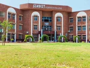 SZABIST Best university