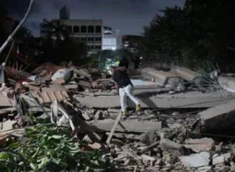 Venezuela Earthquake 2026 : Twin Quakes Hit Caracas, Thousands Feared Dead