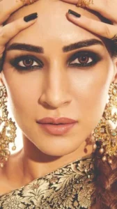 Classic Brown Smokey Eye