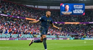19th career World Cup goal against Paraguay made him only the second player, after Lionel Messi, to score 7+ goals in two separate World Cups.