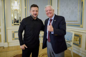 Sen. Lindsey Graham meets with Ukrainian President Volodymyr Zelenskyy in Kyiv days before his death
