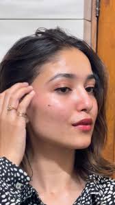 Sleepy girl makeup tutorial with dewy skin and pink flush